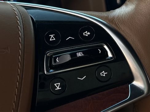 Used 2017 Cadillac Escalade Platinum RWD image 23