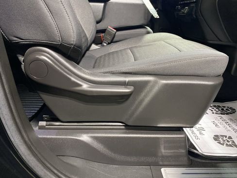 Used 2022 Chevrolet Silverado 2500 LT w/ Midnight Edition image 11