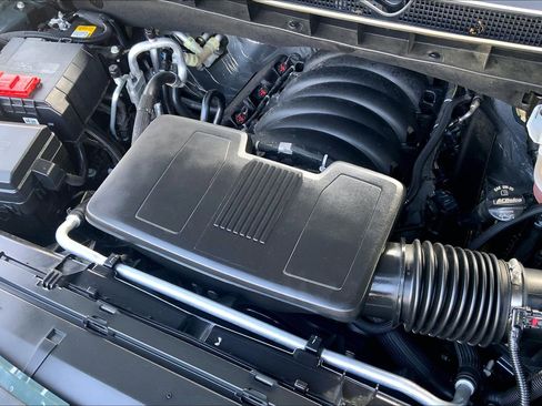 Used 2025 Cadillac Escalade Sport image 34