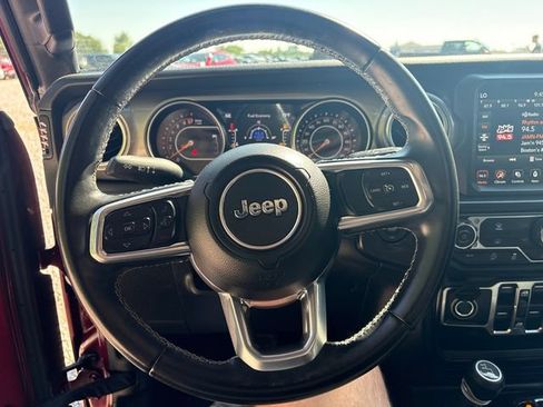 Used 2022 Jeep Gladiator Overland AWD/4WD image 25