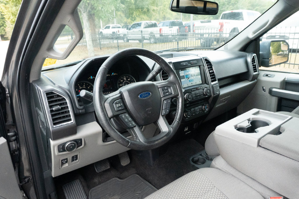 Used 2016 Ford F150 XLT w/ Equipment Group 302A Luxury RWD image 17