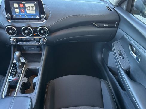 Used 2025 Nissan Sentra SV FWD image 29