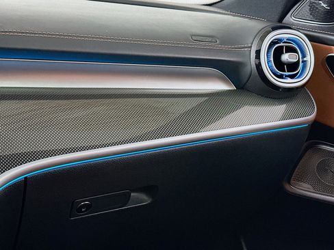 Used 2023 Mercedes-Benz C 300 4MATIC Sedan image 14