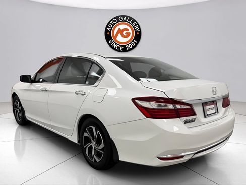 Used 2017 Honda Accord LX image 5