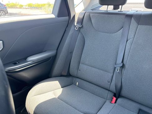 Used 2025 Kia K4 FWD image 38