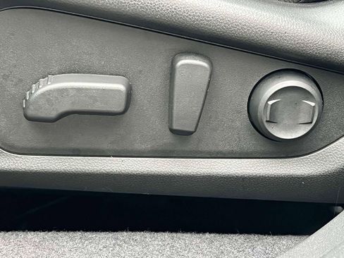 Certified 2025 Subaru Forester Premium image 20