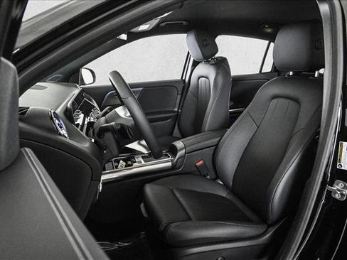 Certified 2025 Mercedes-Benz GLA 250 GLA 250 w/ Driver Assistance Package image 18