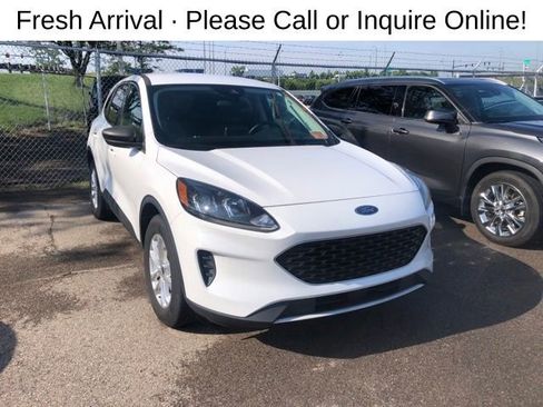 Used 2022 Ford Escape SE AWD/4WD image 1