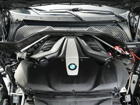 Used 2014 BMW X5 xDrive50i image 18