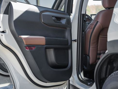 New 2025 Ford Bronco Sport Outer Banks w/ Outer Banks Tech Package+ image 37