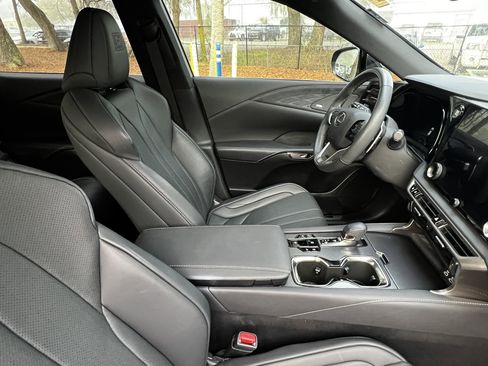 Certified 2024 Lexus RX 350 F Sport w/ Convenience Package image 46