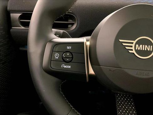 Certified 2025 MINI Cooper S image 18