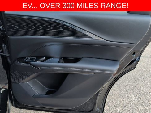 Used 2024 Cadillac Lyriq Luxury w/ LPO, Floor Liner Package AWD/4WD image 34