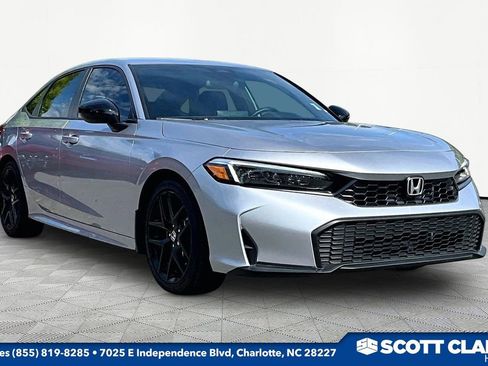 Used 2025 Honda Civic Sport image 1