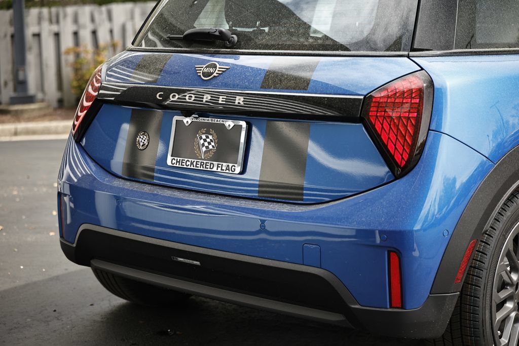 New 2026 MINI Cooper 2-Door Hardtop FWD image 8