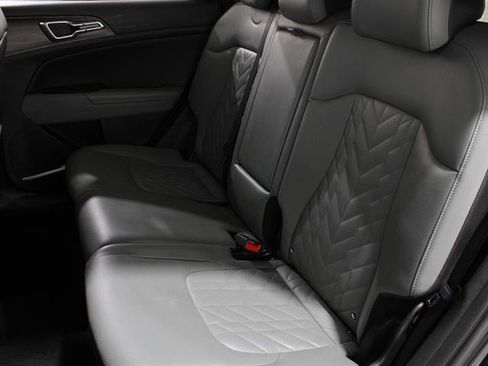 Used 2023 Kia Sportage X-Line w/ X-Line Premium Package image 19