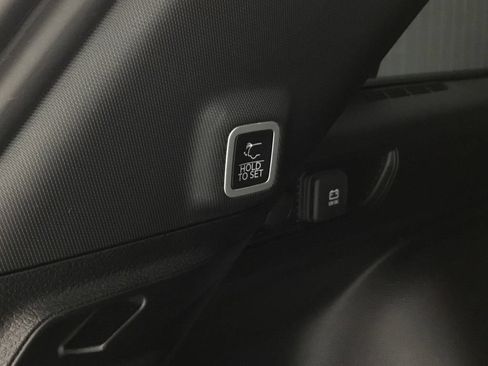 Used 2025 Jeep Grand Cherokee Altitude AWD/4WD image 27