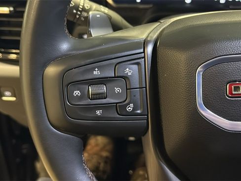 Used 2024 GMC Sierra 1500 AT4 w/ Technology Package image 32