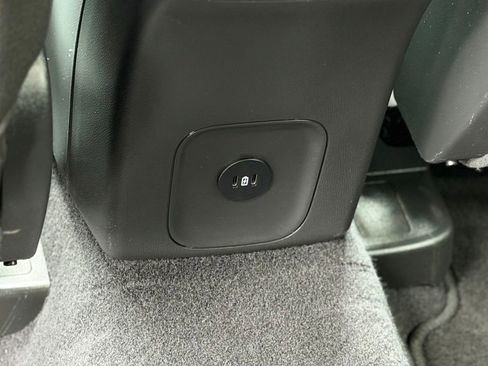Used 2023 Ford Escape Active AWD/4WD image 9