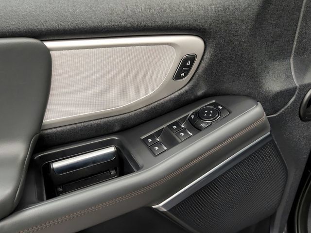 Used 2025 Ford Expedition Active RWD image 20