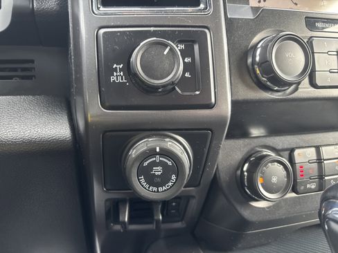 Used 2019 Ford F150 XLT w/ Equipment Group 302A Luxury image 31