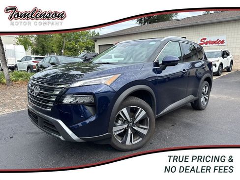 Used 2026 Nissan Rogue SL FWD image 1