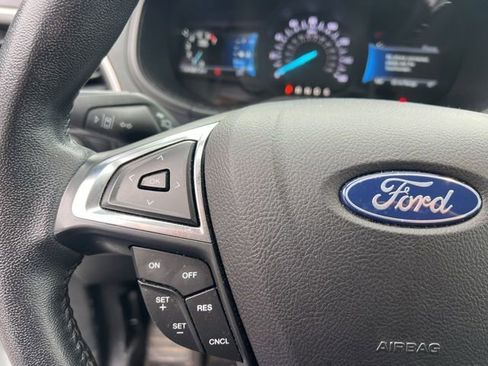 Used 2023 Ford Edge SEL AWD/4WD image 26