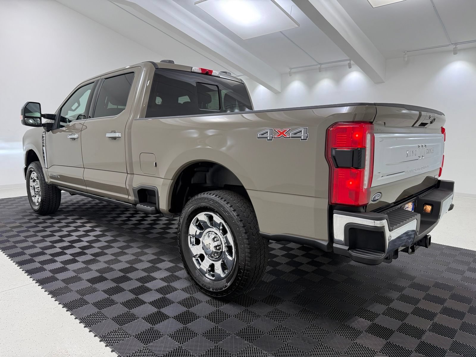 Used 2026 Ford F250 King Ranch w/ Chrome Package AWD/4WD image 5