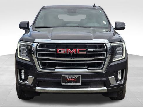 Used 2024 GMC Yukon SLT w/ SLT Luxury Package AWD/4WD image 8