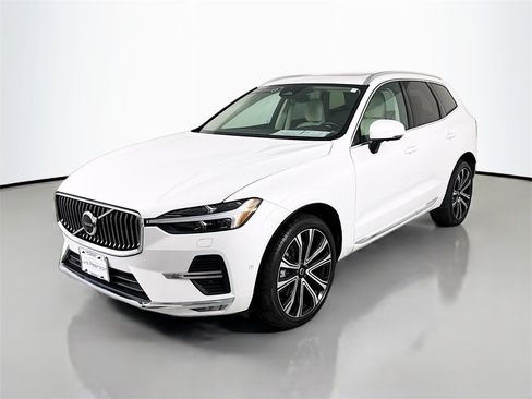 Used 2023 Volvo XC60 B6 Ultimate w/ Climate Package image 1