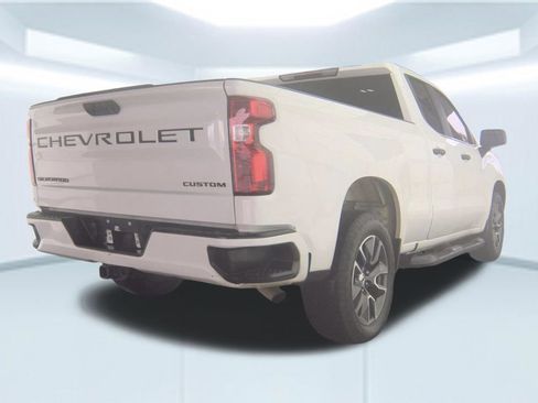 Used 2024 Chevrolet Silverado 1500 Custom w/ Turbomax Blackout Package image 2