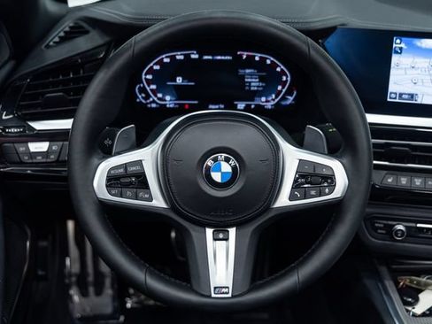 Used 2022 BMW Z4 M40i RWD image 12