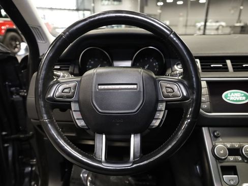 Used 2018 Land Rover Range Rover Evoque SE AWD/4WD image 24