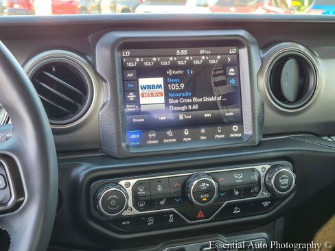 Used 2023 Jeep Gladiator Sport AWD/4WD image 22