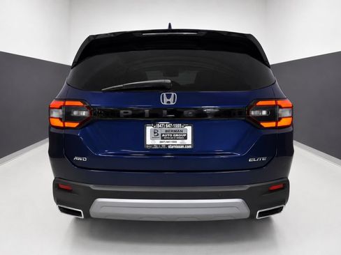 Used 2023 Honda Pilot Elite image 9