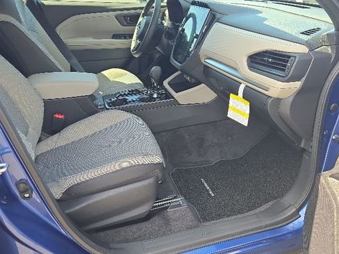 New 2026 Subaru Forester Premium AWD/4WD image 9