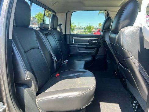 Used 2017 RAM 2500 Big Horn w/ Night Special Edition AWD/4WD image 18