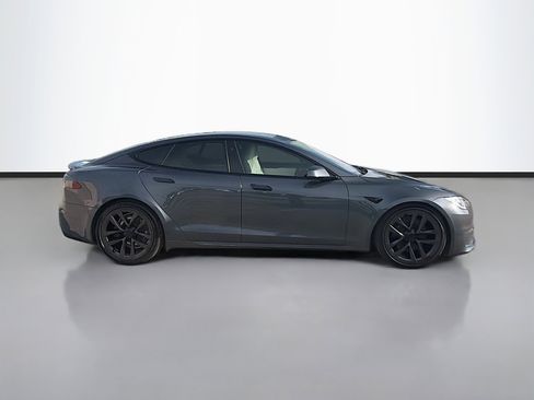 Used 2022 Tesla Model S Plaid image 6
