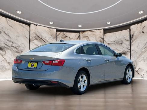 Used 2024 Chevrolet Malibu LT FWD image 5