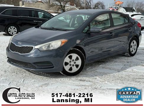 Used 2016 Kia Forte LX w/ LX Popular Package image 2