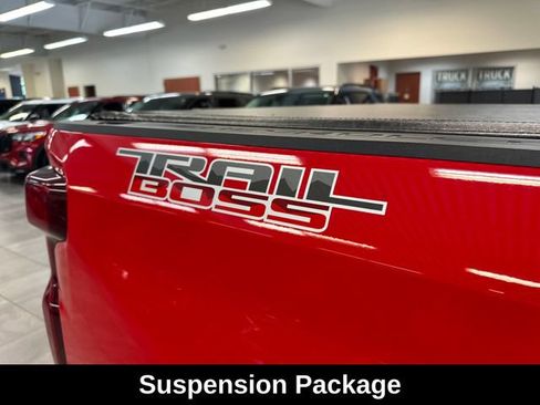 Used 2019 Chevrolet Silverado 1500 LT Trail Boss AWD/4WD image 11