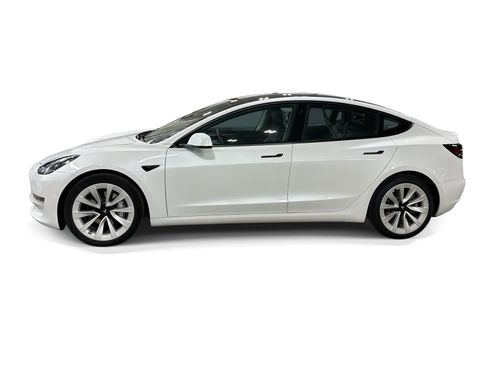 Certified 2022 Tesla Model 3 Long Range AWD/4WD image 3
