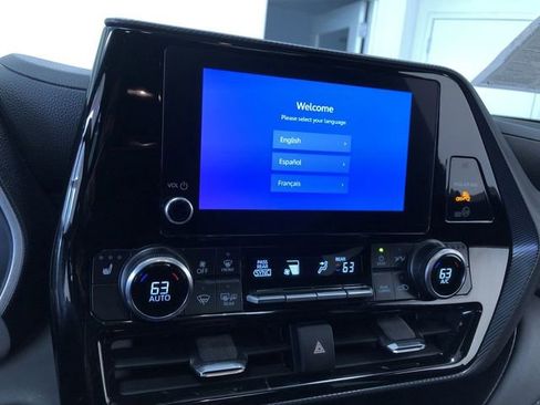 Certified 2025 Toyota Highlander XSE AWD/4WD image 28