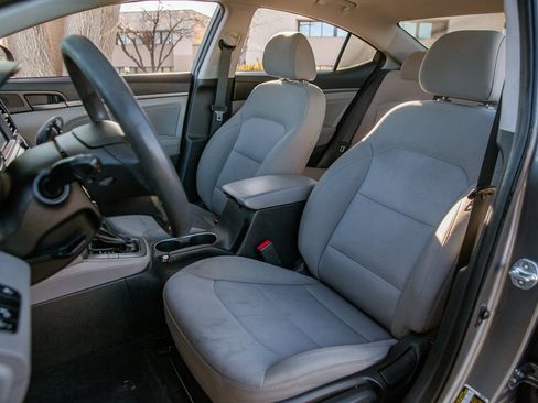 Used 2018 Hyundai Elantra SEL image 13