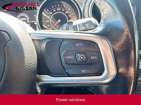 Used 2019 Jeep Wrangler Unlimited Sahara AWD/4WD image 10
