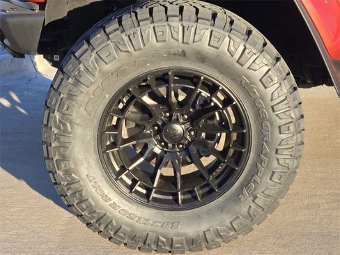 Used 2024 Ford Bronco Raptor image 9