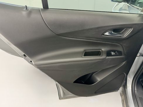 Used 2023 Chevrolet Equinox Premier AWD/4WD image 28