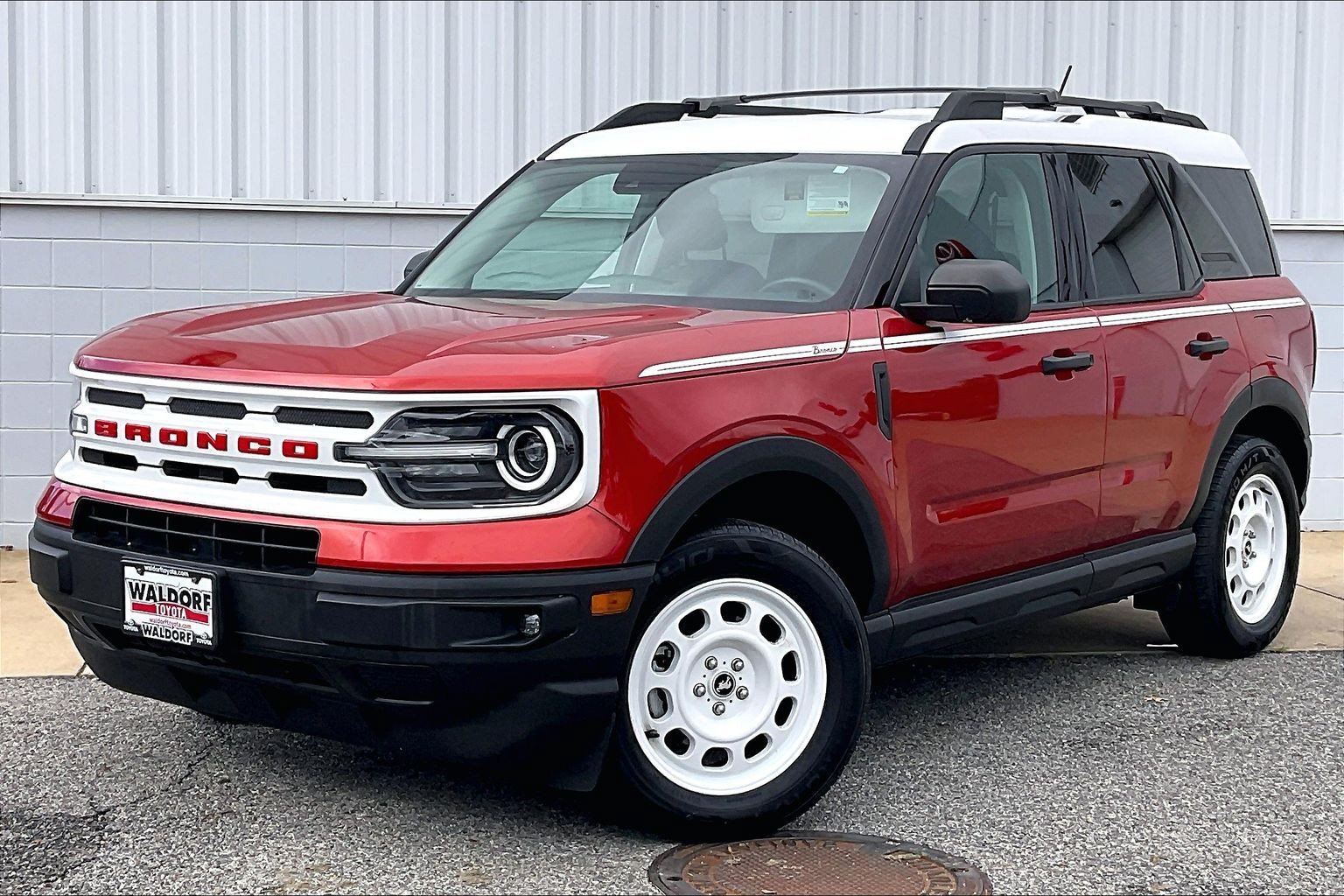 Used 2023 Ford Bronco Sport Heritage w/ Heritage Convenience Package AWD/4WD image 2
