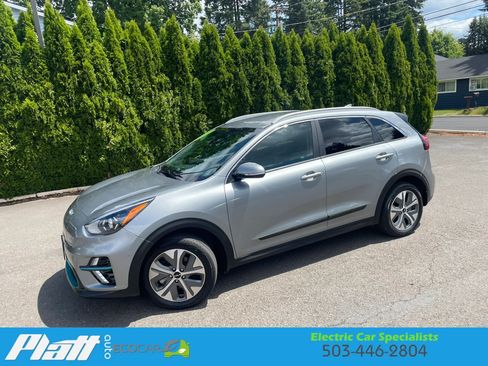 Used 2022 Kia Niro EX FWD image 4