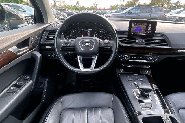 Used 2019 Audi Q5 2.0T Premium w/ Convenience Package AWD/4WD image 5